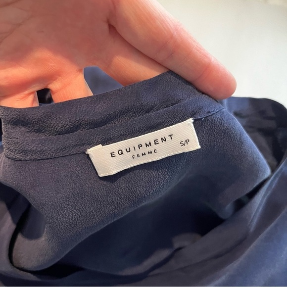 Equipment Femme Silk Shift Shirt Dress - Picture 6 of 6